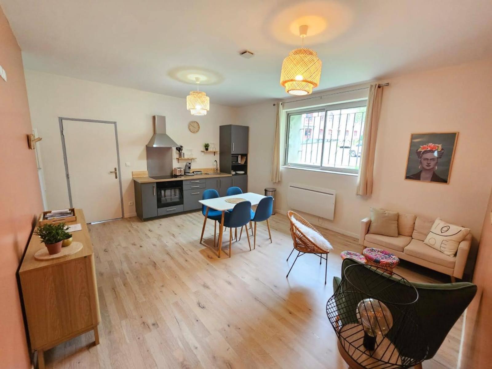 Les Appartements De Lucie Eaux Bonnes Bagian luar foto